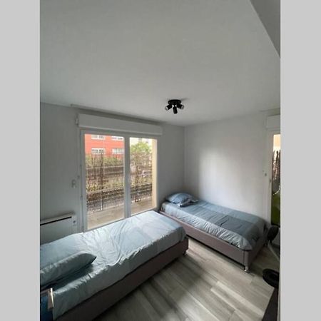 Appartement Proche Paris Et Disney Land. Rosny-sous-Bois Esterno foto