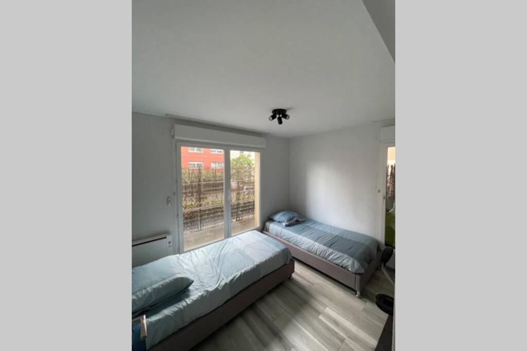 Appartement Proche Paris Et Disney Land. Rosny-sous-Bois Esterno foto