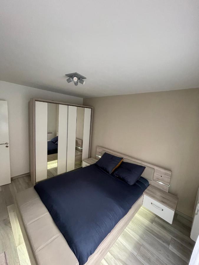 Appartement Proche Paris Et Disney Land. Rosny-sous-Bois Esterno foto