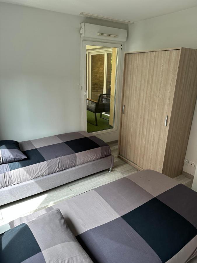 Appartement Proche Paris Et Disney Land. Rosny-sous-Bois Esterno foto