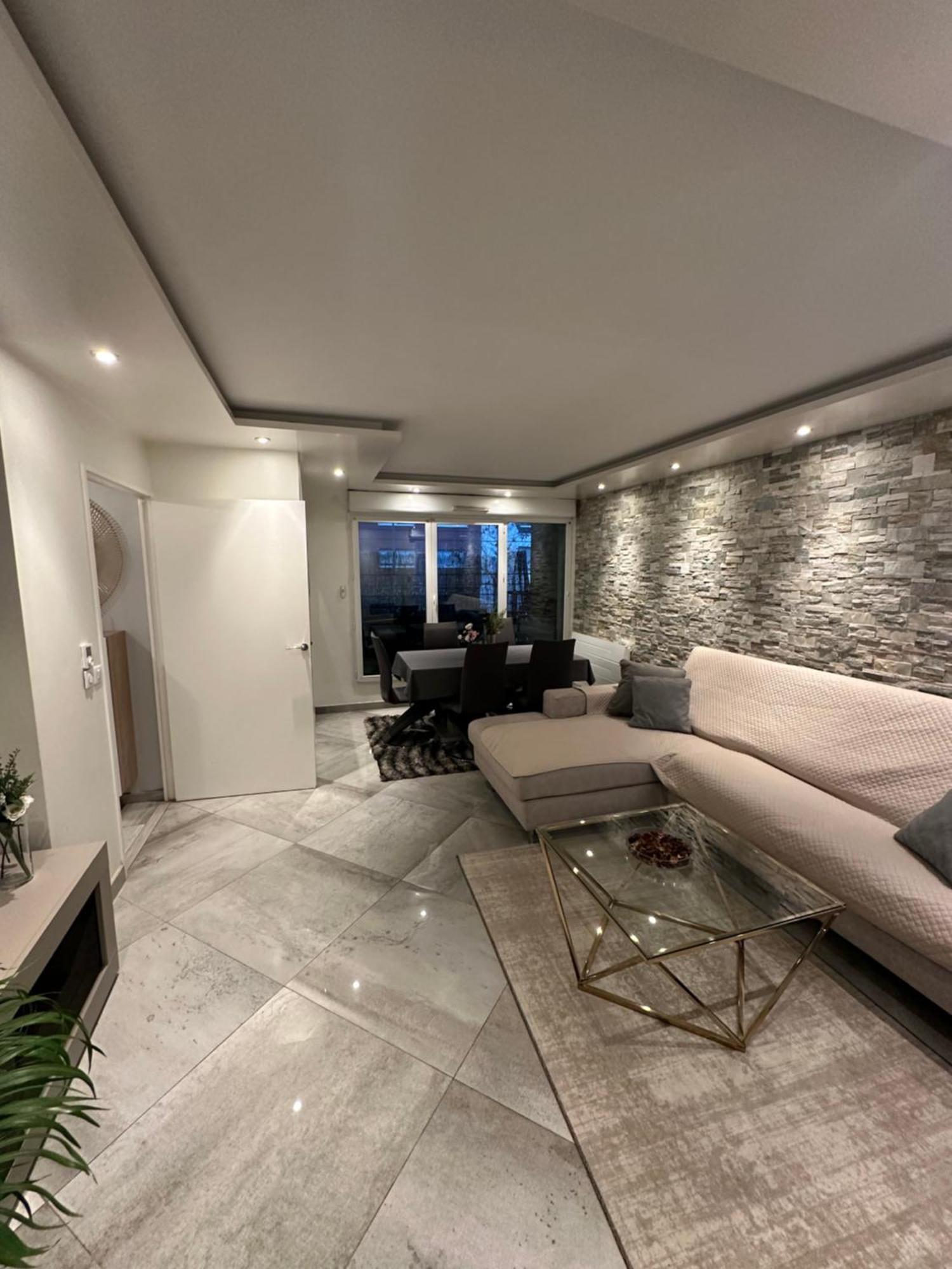 Appartement Proche Paris Et Disney Land. Rosny-sous-Bois Esterno foto